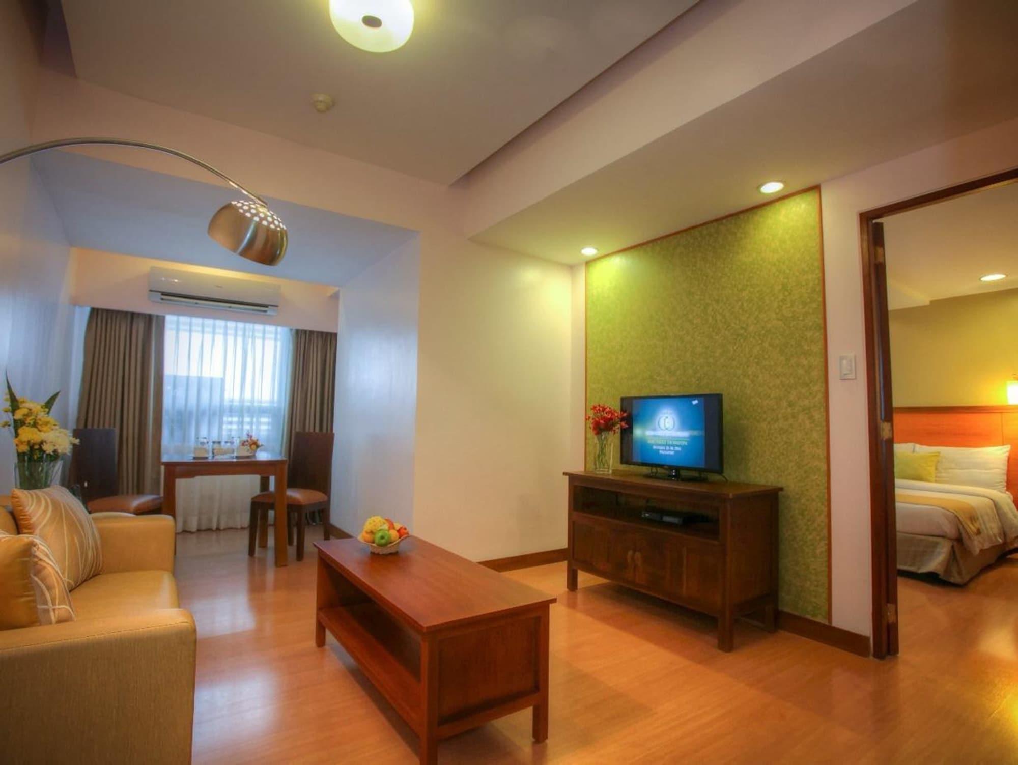 The Malayan Plaza Hotel Pasig City Eksteriør billede