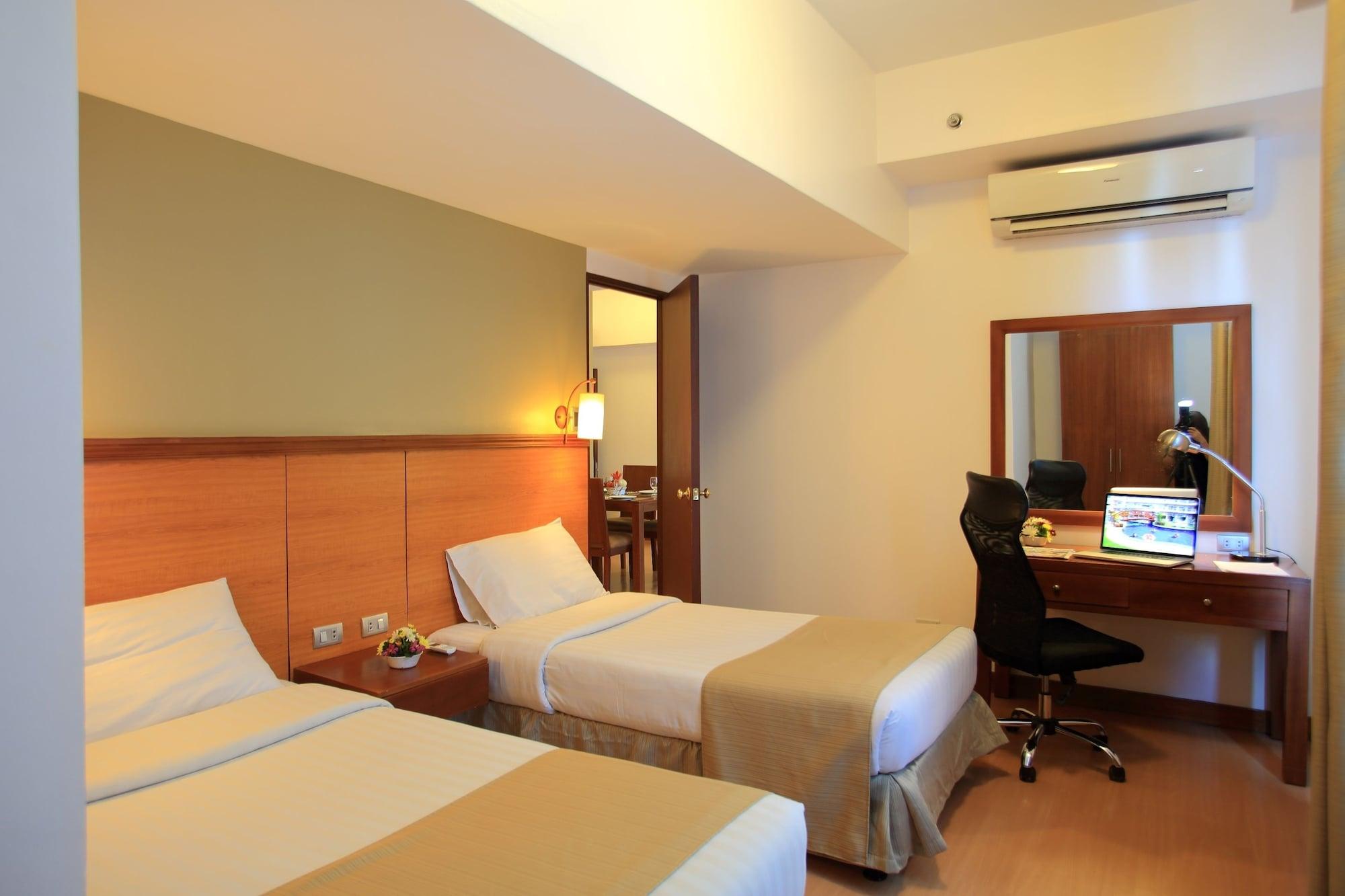 The Malayan Plaza Hotel Pasig City Eksteriør billede