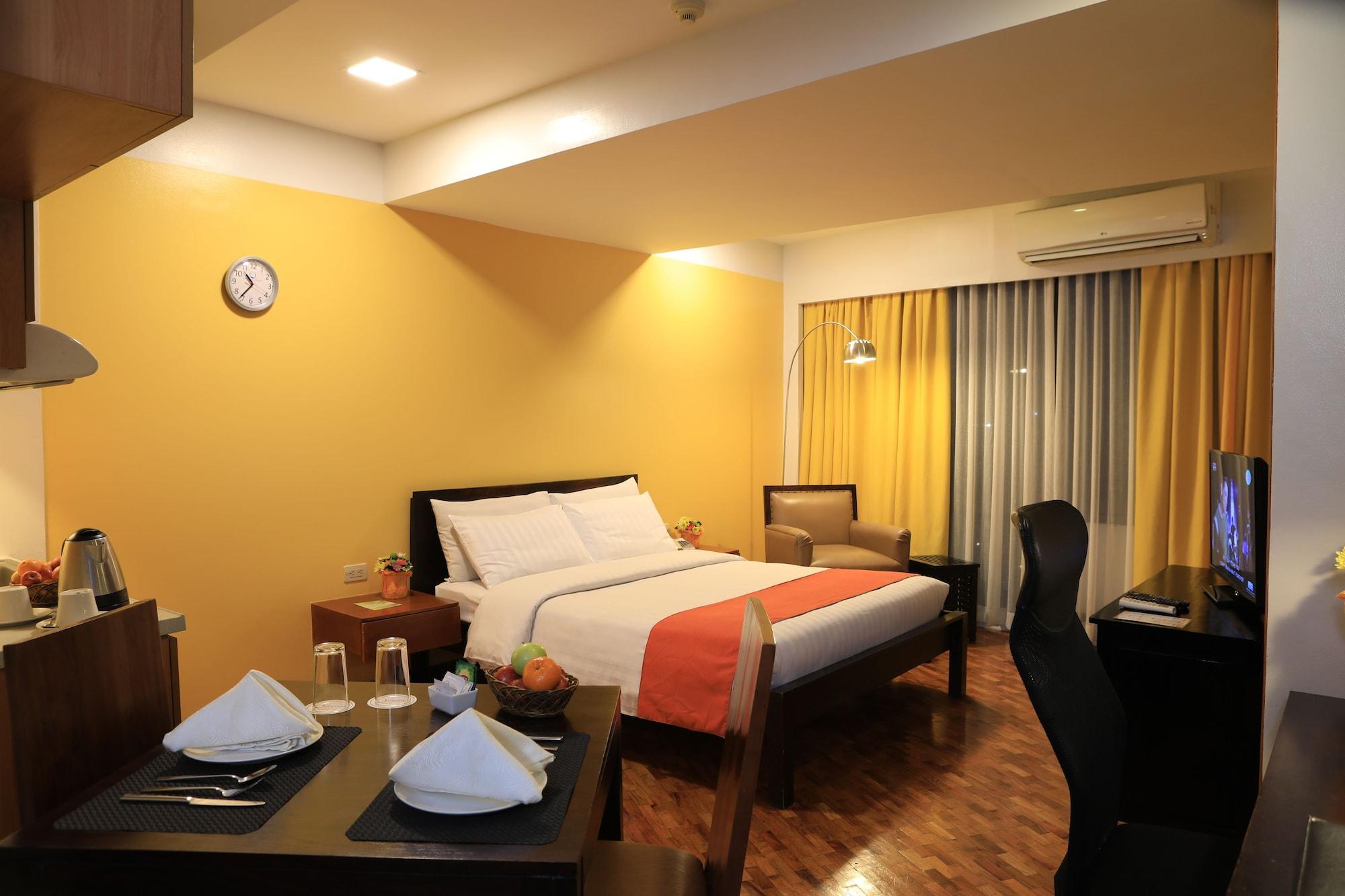 The Malayan Plaza Hotel Pasig City Eksteriør billede