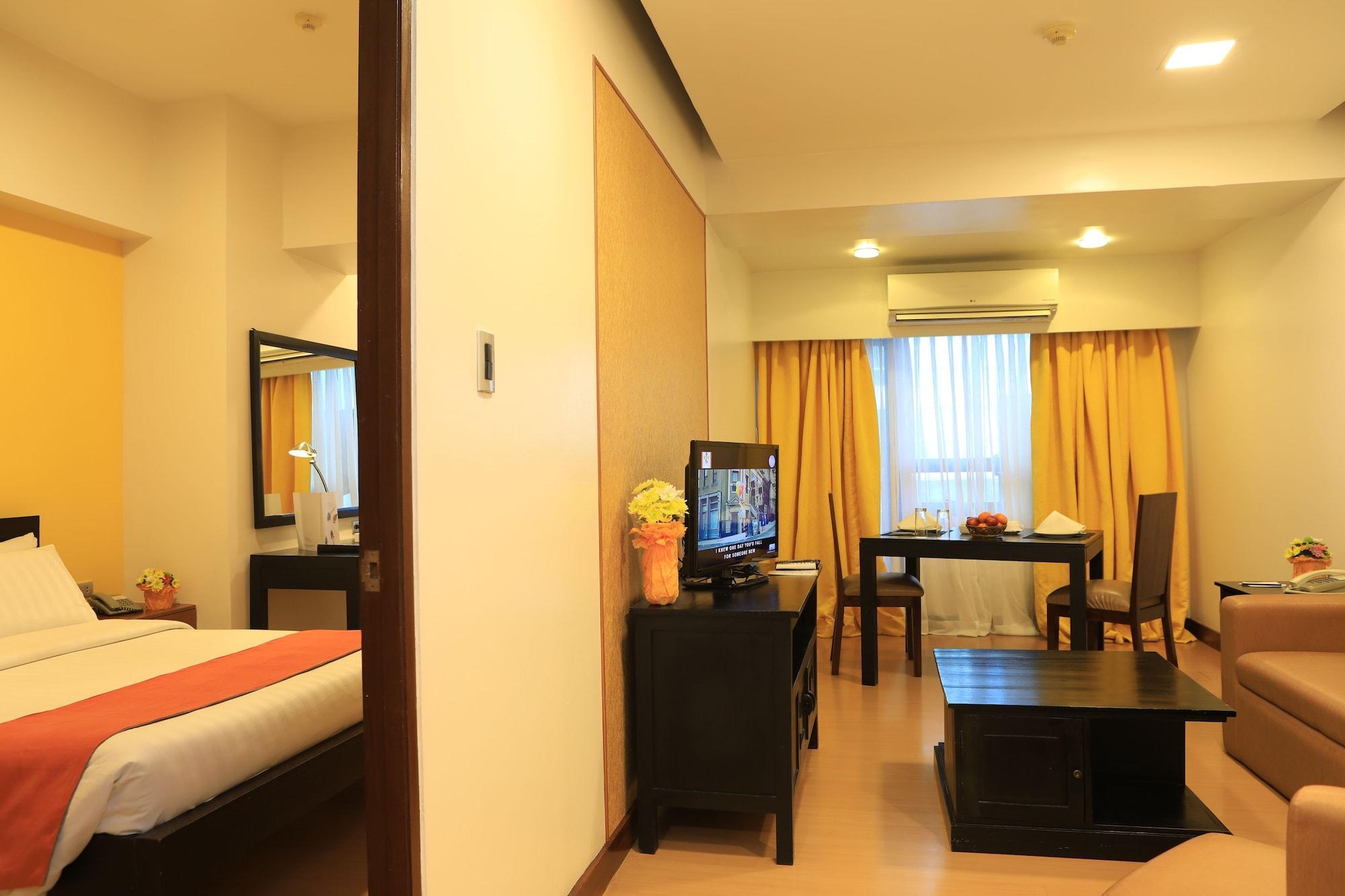 The Malayan Plaza Hotel Pasig City Eksteriør billede