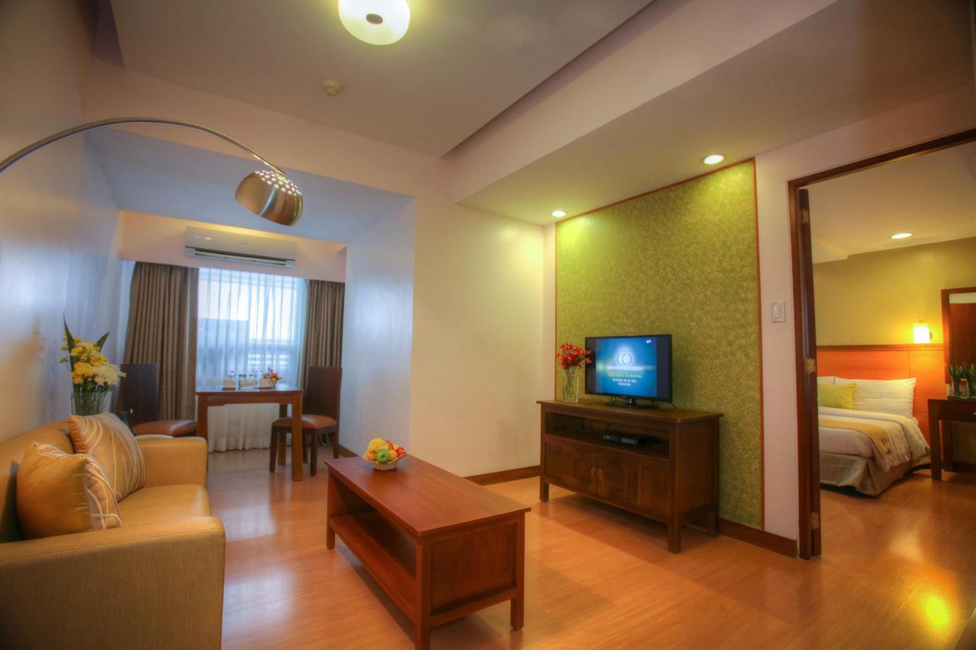 The Malayan Plaza Hotel Pasig City Eksteriør billede