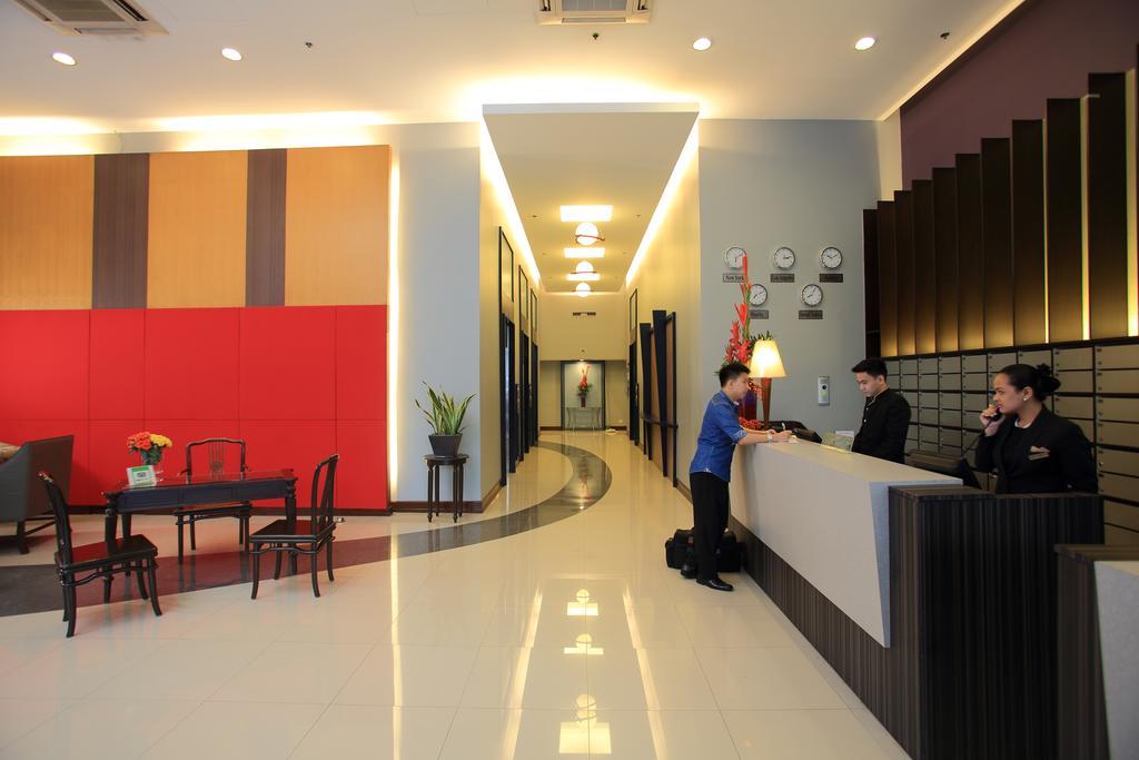 The Malayan Plaza Hotel Pasig City Eksteriør billede