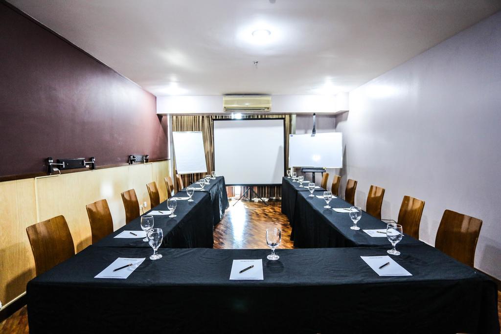 The Malayan Plaza Hotel Pasig City Eksteriør billede