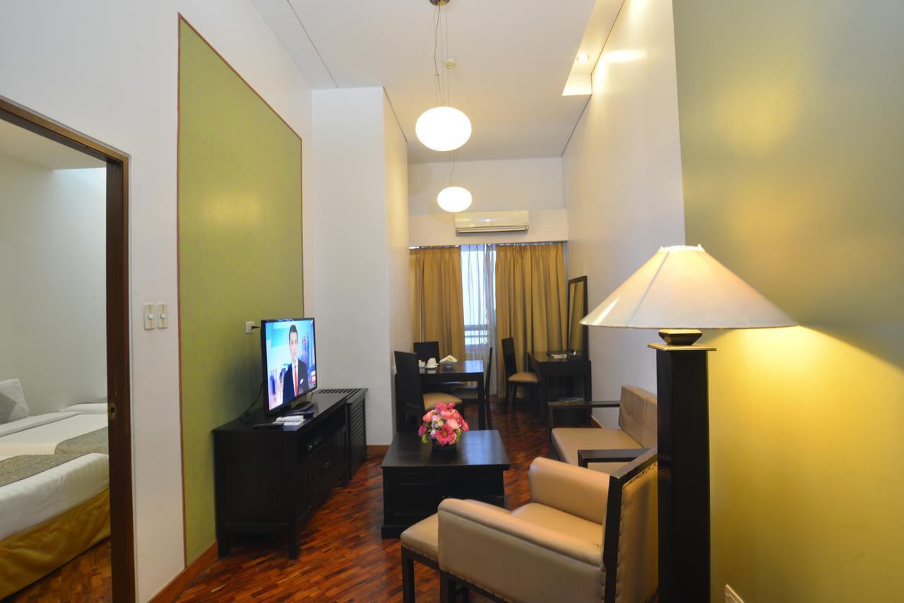 The Malayan Plaza Hotel Pasig City Eksteriør billede